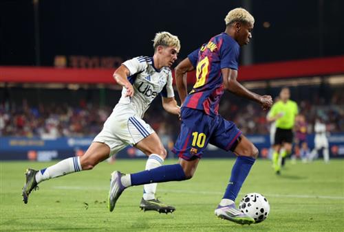 巴塞罗那 vs 科莫