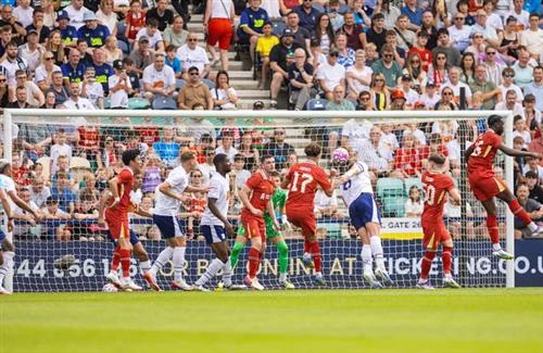 北普雷斯顿 vs 利物浦