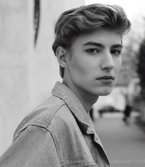 6686体育高级作者戏精少女